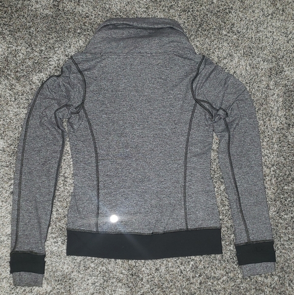 Lululemon Athletica| Be Present Jacket - Picture 8 of 8